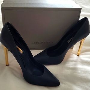 BCBGMAXAZRIA Black All Leather w Gold Pencil Thin Heels, Size 8 Pump